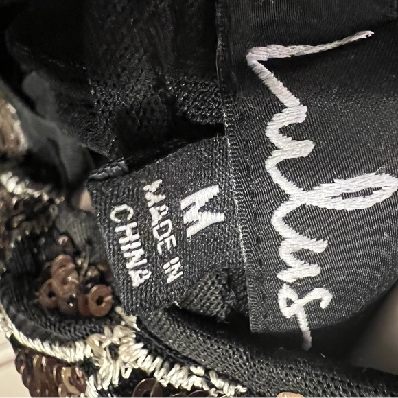 Lulus black and gold sequin mini - Picture 6 of 6